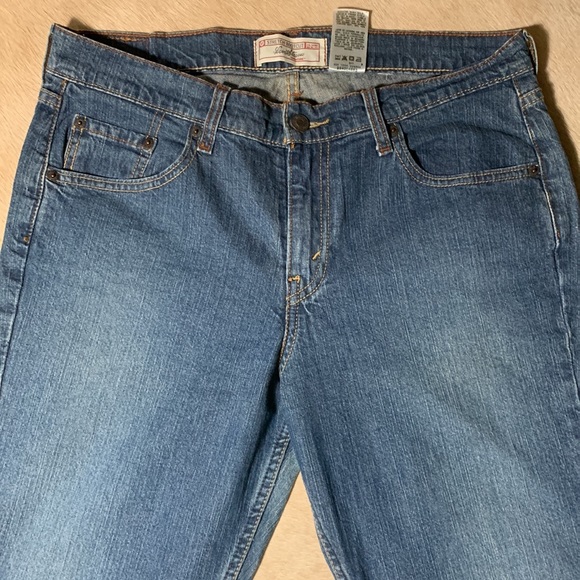 Signature by LEVIS STRAUSS Bootcut Medium Blue Jeans Misses 10 Short - Picture 2 of 13